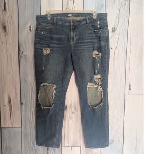 Women's Od Navy plus size boyfriend mid-rise distressed jeans size 14